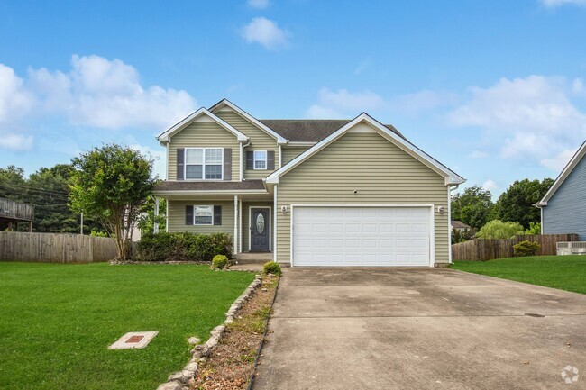 Building Photo - Pet Friendly Three Bedroom! Rental