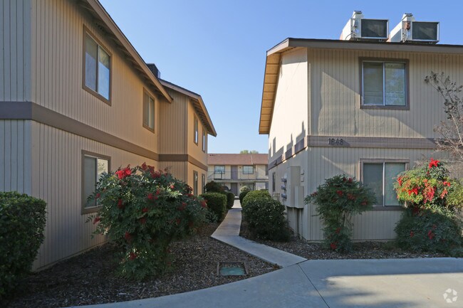 Willow Glen Apartments - Willow Glen Apartments
