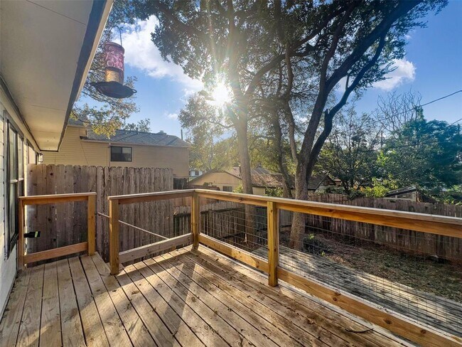 Photo - 3506 Larchmont Cove