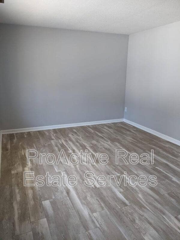 Photo - 701 Arthur Ave