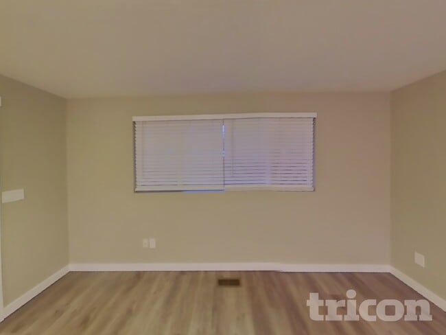 Photo - 522 64th Ave Ct E