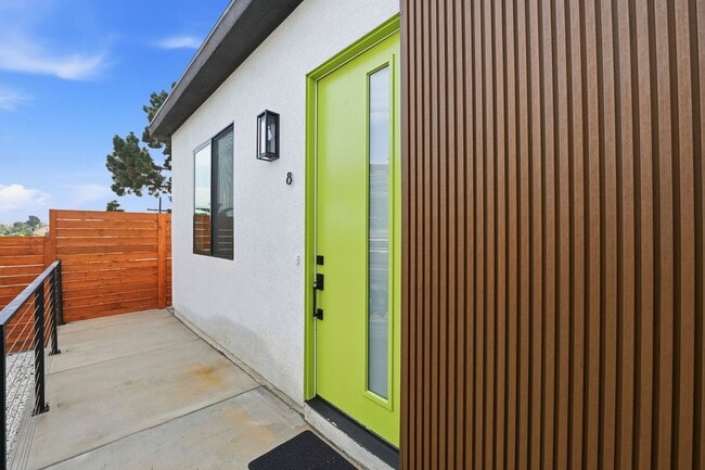 Photo - 2735 Broadway-8 Unidad 8