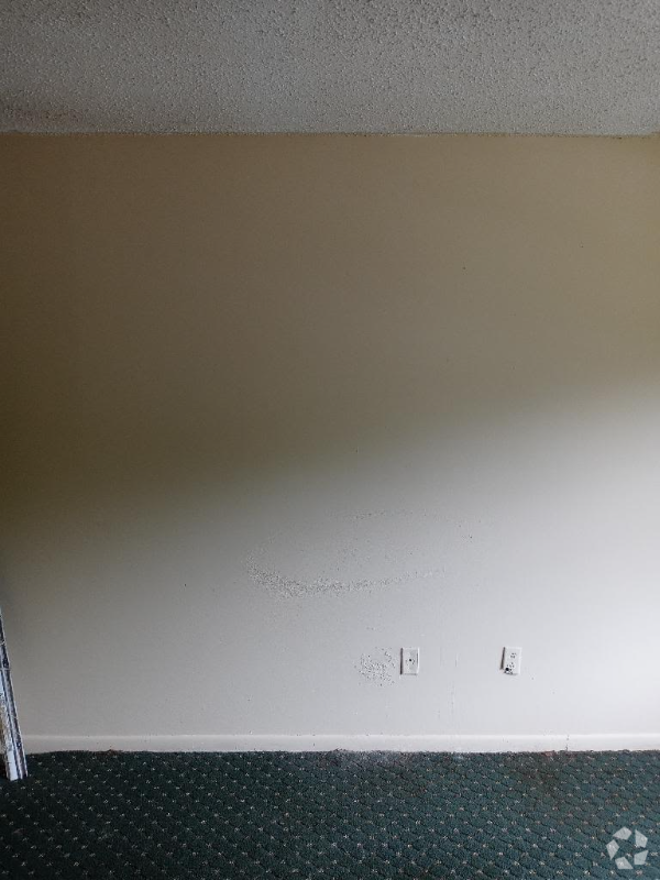 Building Photo - 750 Fleming Rd Unit B1 Rental