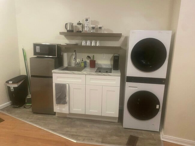 Photo - 1884 E 120th St