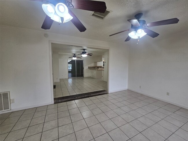 Photo - 6717 Fairway Dr