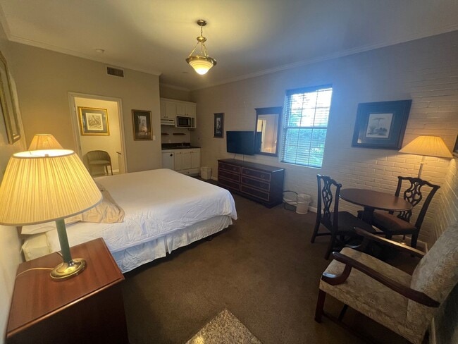 Photo - Bendel Gardens Apartment