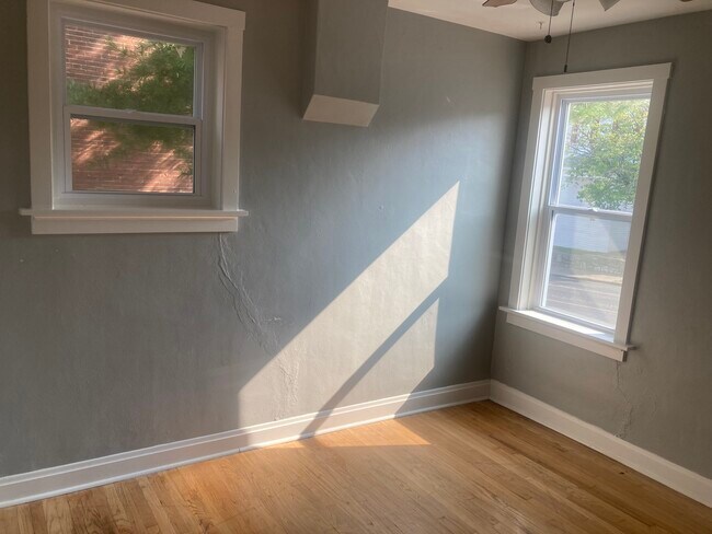 Photo - 4233 Meramec St Unit 1F