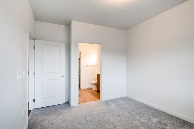 Avion Apartment Homes