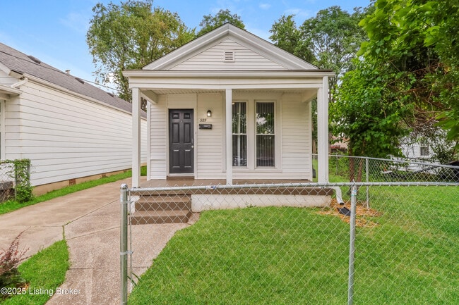 Photo - 529 Wainwright Ave