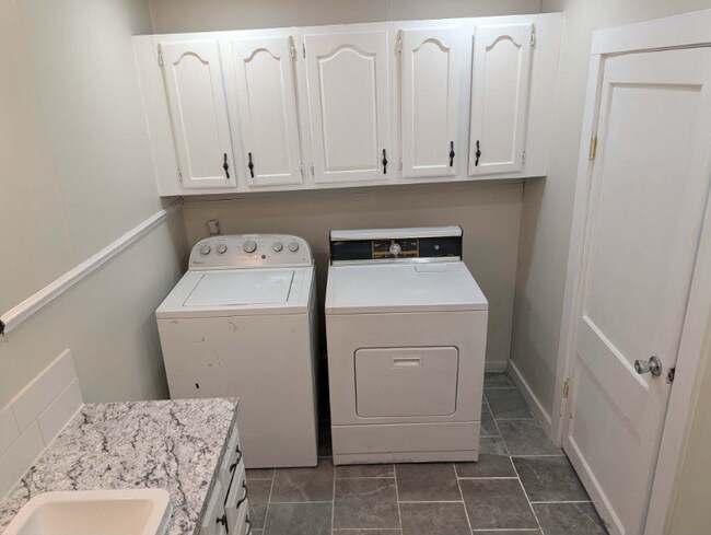 Photo - 181 W 2nd St