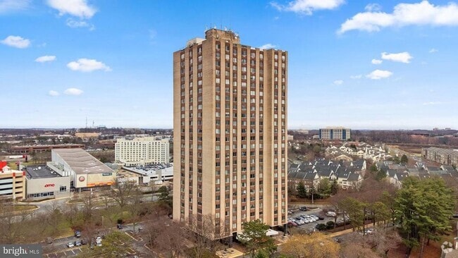 Building Photo - 9701 Fields Rd Unit 1202 Rental