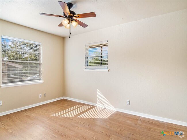 Building Photo - 12218 Lone Shadow Trail Rental