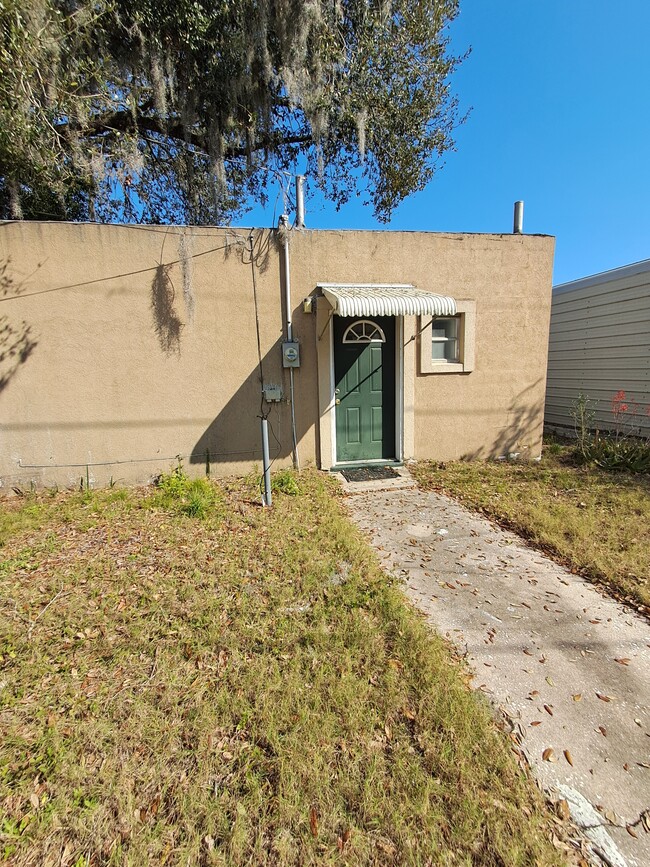 Front of studio - 112 S 9th St Apartment Unit 112