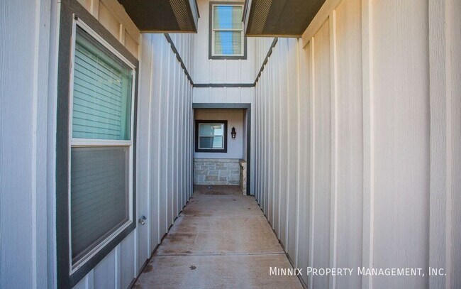 Photo - 6040 24th St