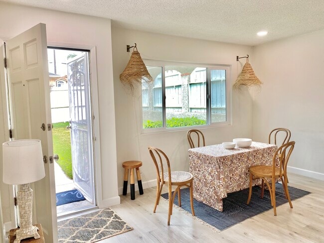 Photo - 2019 Curtis Ave Unidad B