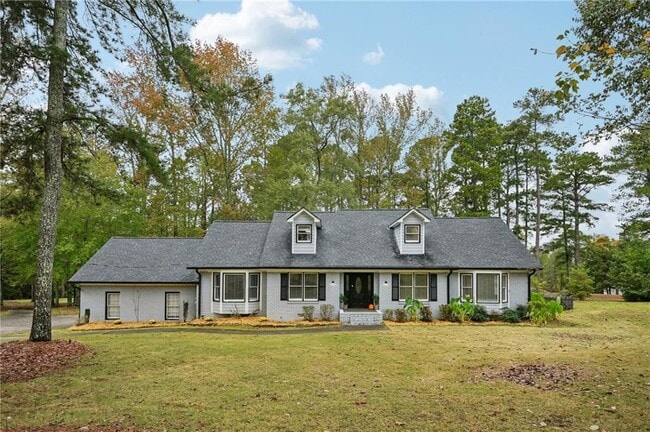 Building Photo - 7379 N Mitchell Ct