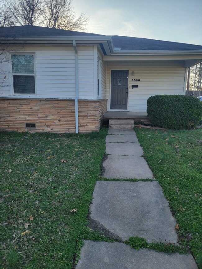 Photo - 3506 S Jamestown Ave