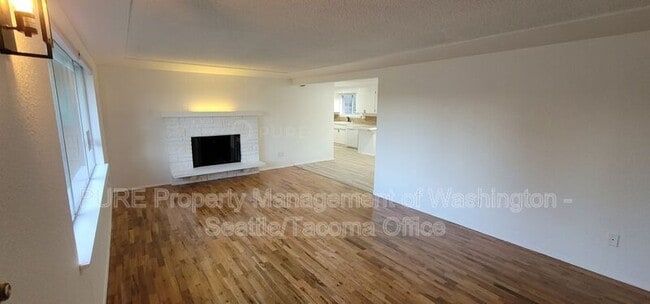 Photo - 920 S 68th St