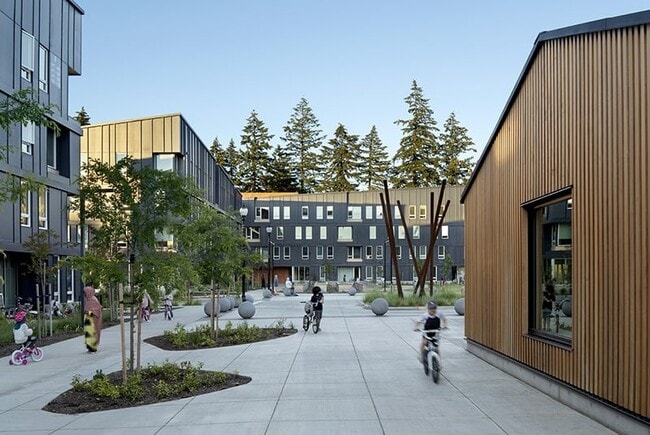 Rockwood Village Apartments