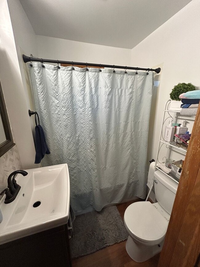 Photo - AVAILABLE AUGUST- 2 Bedroom, 1 Bath Home!