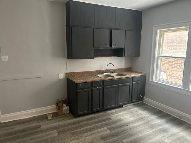 Photo - 12506 Union Ave Unit 1