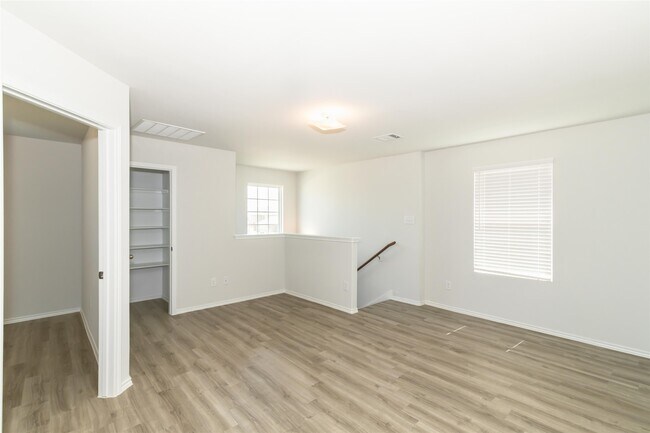 Photo - 13804 Winding Path Ln