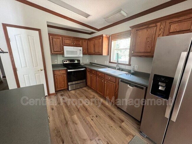 Photo - 119 Guy Cothran Rd