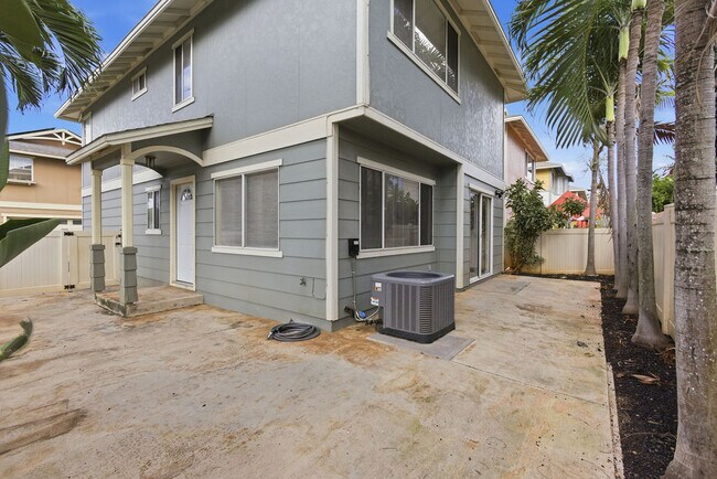 Photo - 91-240-552 Makalea St