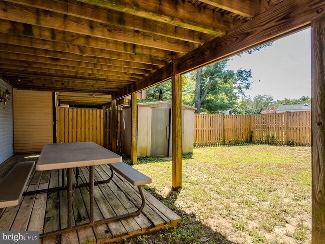 Photo - 18008 Wagonwheel Ct