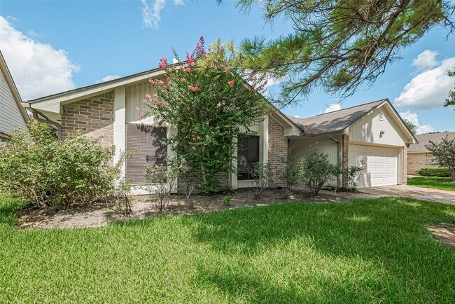 Photo - 6907 Yardley Dr