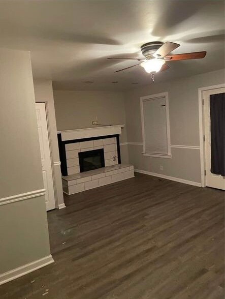 Photo - 114 E 13th St