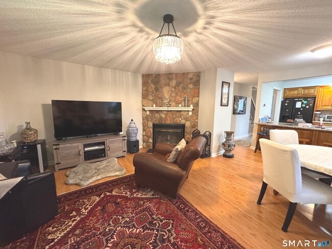 Photo - 172 Beacon Hill Common Unit 172