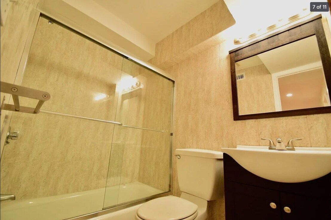 Photo - 73 Thatcher St Unit 002