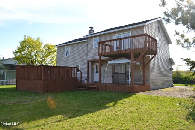 Photo - 60 Colonial Rd