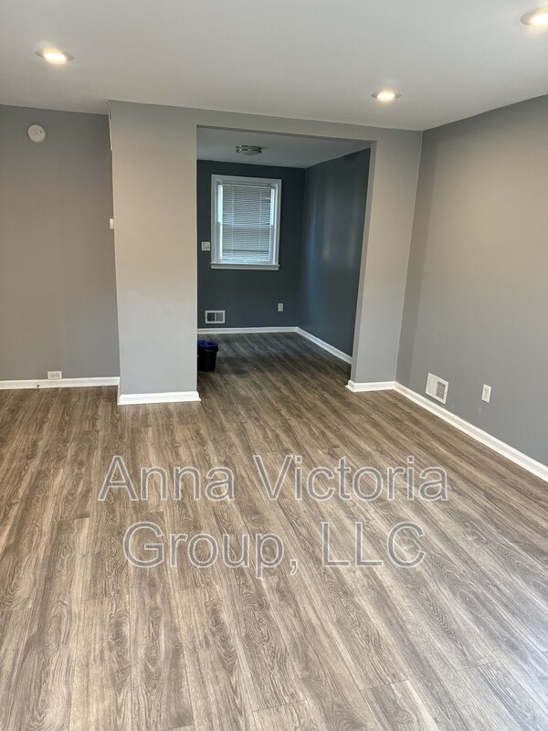 821 Maury Ave