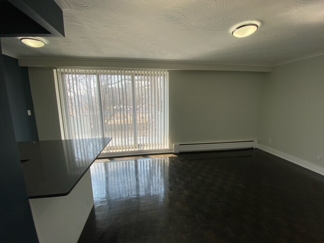 Photo - MIMICO WATERFRONT PARK, UNIQUE RENOVATED ART DECO BUILDING BY AWARD WINNING DESIGNER Unité 22