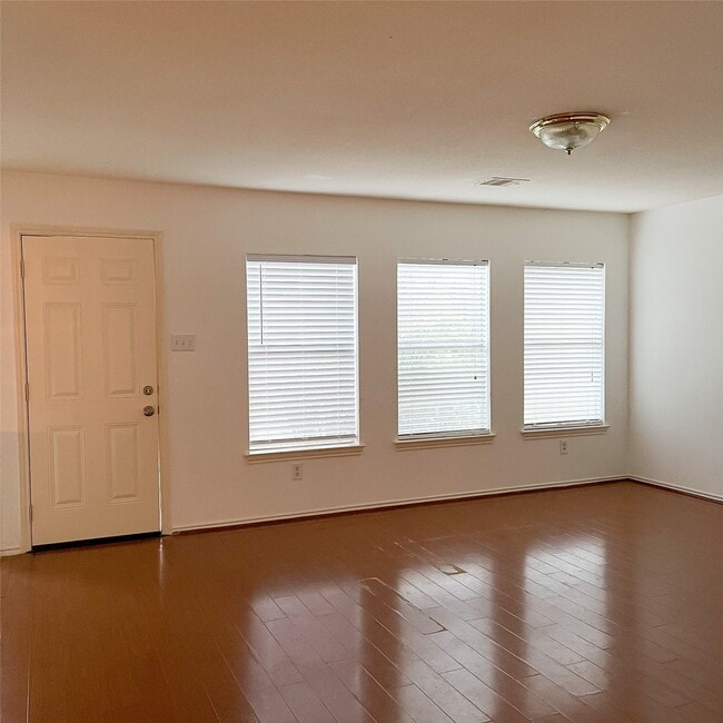 Photo - 11737 Logan Ridge Dr