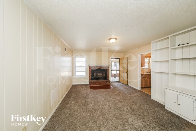 Photo - 1374 Greenland Rd