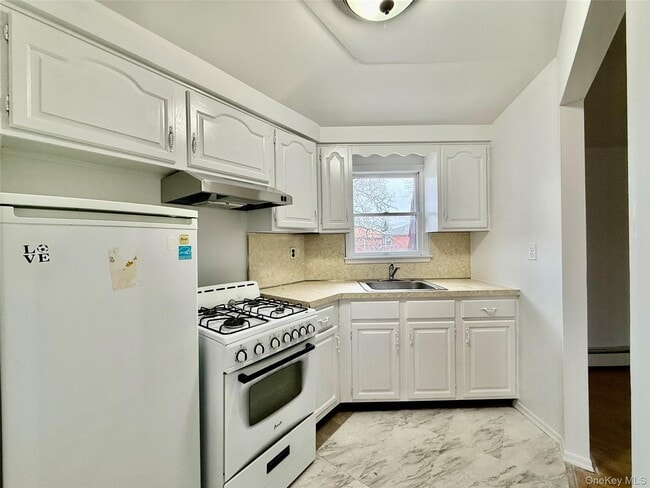 Photo - 157-54-157-20 20th Rd Unit 2 FL