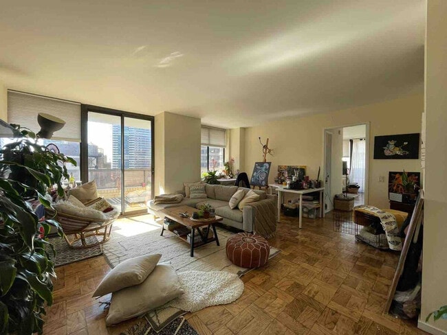 Photo - 330 E 38th St Unit ID1358388P