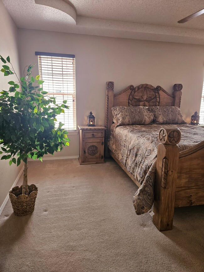 Photo - 4429 White Ash Ln