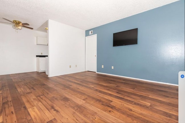 Photo - College Town Tucson