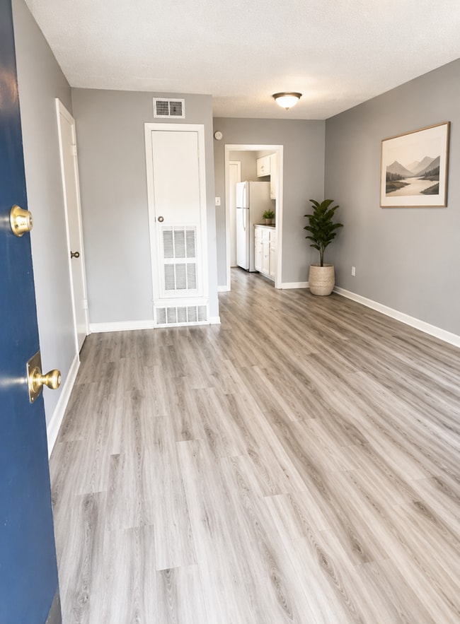 Photo - 2 Bedroom / 1.5 Bath Apartment at Raleigh Pines Apartments Unit 2789-7