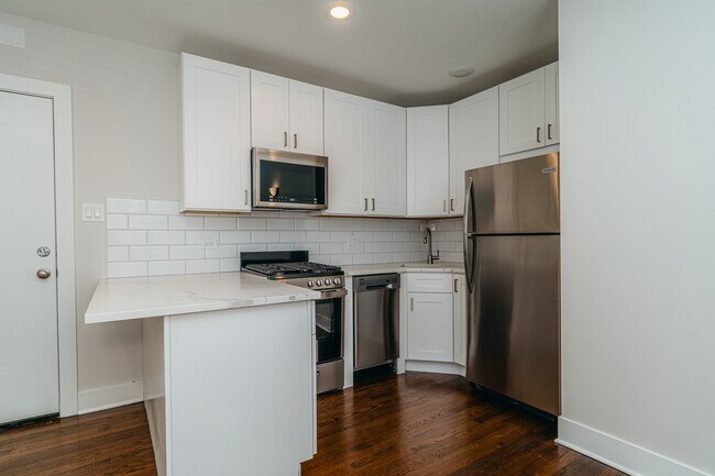 Photo - 2959 N Damen Ave House Unit 2C