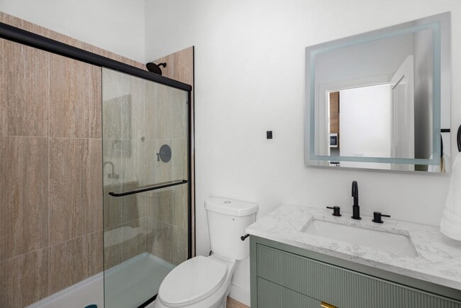 Photo - 2110 Drescher St Unidad 1