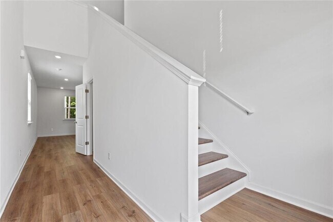 Photo - 119 Red Maple Wy