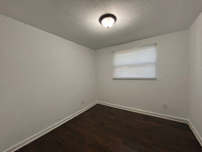 Photo - Nolan Street Duplex Unit 3105 Nolan St