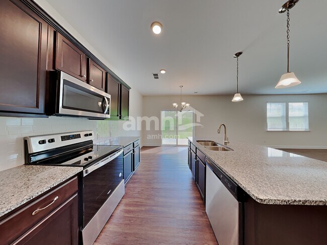 Photo - 111 Cairo Ct