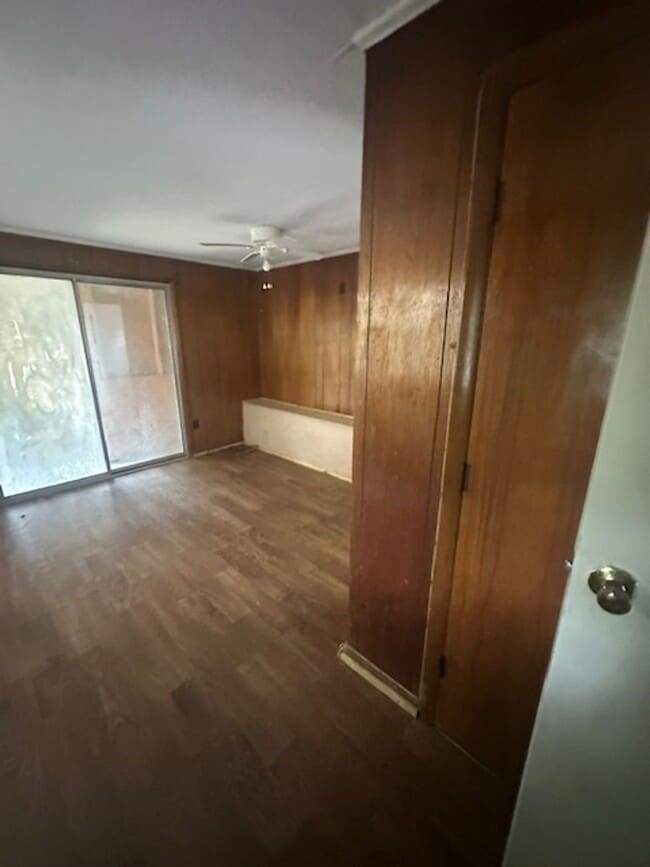 Photo - 605 Greenmead Dr