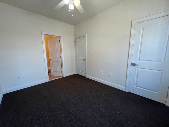 Photo - 1713 W Montgomery Ave Unidad A